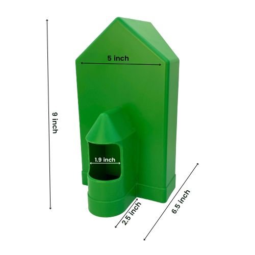 Corner waterer for pigeons, birds and poultry (2 liters) - Fresh and clean water dispenser for chickens, ducks and more, not removable, green color