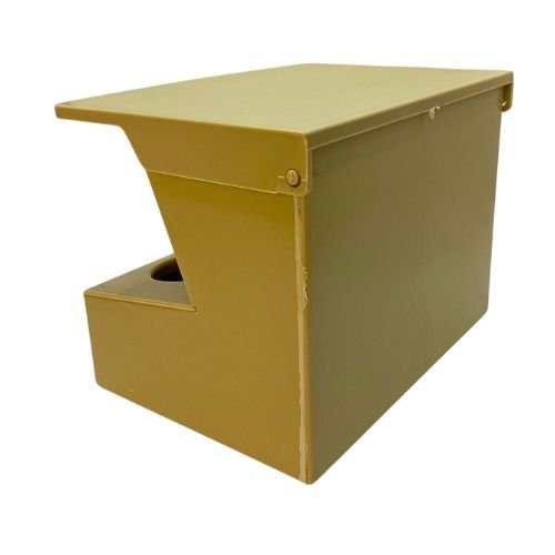GAUN feeder and waterer for pigeons, birds and poultry